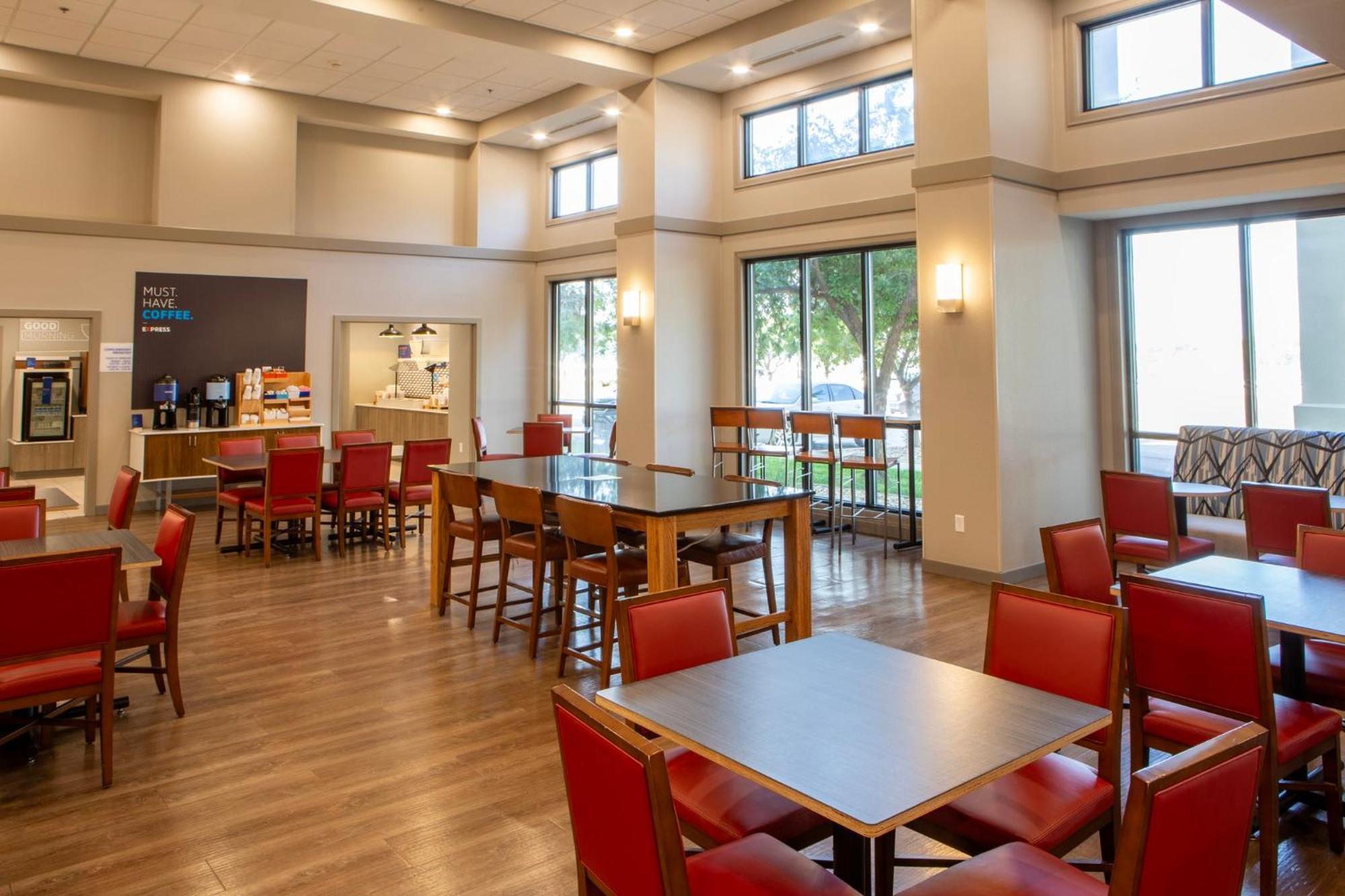 Holiday Inn Express & Suites Sioux City-South By Ihg Екстер'єр фото